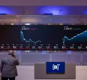 Estrangeiros retiram R$ 15,7 bi da B3 em maio, maior saída desde 2020