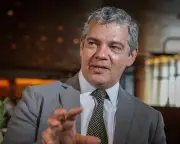 Ex-presidente do Banco dos Brics ganha espaço na equipe de Flávio