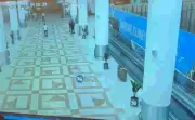 Explosão em aeroporto do Kuwait mata 1 e fere 63; Irã nega ataque