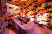Exposição imersiva 'Klimt e Gaudí' estreia no Rio Design Barra em junho