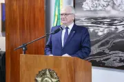 Fachin defende críticas ao Judiciário, mas rejeita ruptura e cita pressões externas