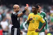 Fala de árbitro brasileiro vira pagodão baiano na Copa