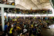 Faltar ao trabalho para ver jogo do Brasil na Copa pode gerar justa causa