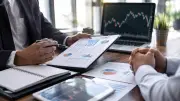 Fee fixo cresce 5 vezes no Brasil em dois anos
