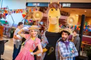 Festa junina gratuita para crianças no Jockey Plaza Shopping
