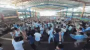 Festa por gol de Messi na Copa chega a universidade de Bangladesh