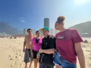 Filho de surfista desaparecido no Rio busca casal para reconstituir últimos momentos