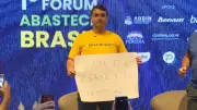 Flávio Bolsonaro espera que Trump recue de taxação de produtos brasileiros