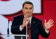Flávio Bolsonaro lança pacote de segurança com 12 propostas para 2026
