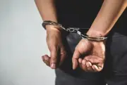 Foragido rompe tornozeleira e se esconde em mata; é preso em MG