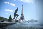 França tem noite mais quente da história e 40 mortes por afogamento