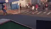 Funcionários de banco são agredidos por grupo em Campo Grande