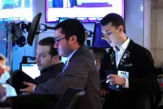 Futuros dos EUA sobem com resultados da Micron e queda do petróleo