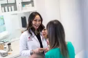 Galderma lança campanha 'Acorde pronta com Restylane' com Ticiane Pinheiro