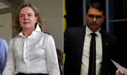 Gleisi Hoffmann perde ação contra Flávio Bolsonaro e terá de pagar honorários