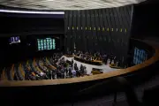 Governo retira urgência de projeto que reduz jornada para 40 horas