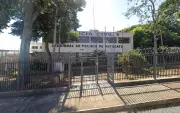Homem bêbado joga gás de pimenta em acampamento escolar em Conchas