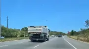 Homem morre atropelado na RJ-140 em São Pedro da Aldeia; motorista foge