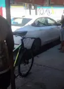 Homem morto a tiros dentro de carro em Realengo, Zona Oeste do Rio