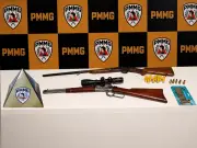 Homem preso com armas e munições em caminhonete em Unaí