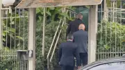 Homem que reagiu a assalto se entrega e alega legítima defesa em Porto Alegre