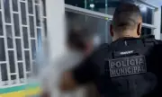 Homem tenta atropelar a própria companheira no Amazonas