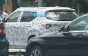 Honda WR-V flagrado em testes na Índia com visual renovado