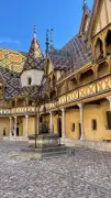 Hospice de Beaune: hospital medieval mantido por leilão de vinhos