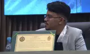 Humorista Willian de Oliveira recebe Medalha de Ouro em Manaus