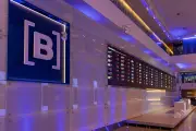 Ibovespa cai pelo 5º dia seguido com aversão a risco global