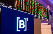 Ibovespa fecha em alta de 0,52% apoiado pela Petrobras; dólar sobe a R$ 5,1874