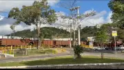 Idosa é atingida por trem em Juiz de Fora e causa congestionamento