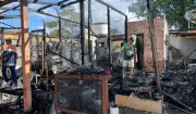 Incêndio destrói casa de madeira em Parintins, no Amazonas