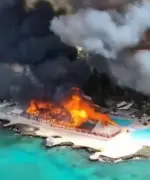Incêndio destrói resort na República Dominicana; 1.700 evacuados
