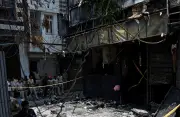 Incêndio em prédio em Nova Délhi mata 21 pessoas e fere dezenas