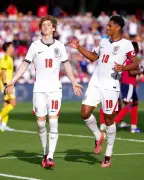 Inglaterra e Portugal vencem em amistosos finais antes da Copa do Mundo 2026