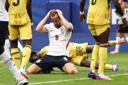 Inglaterra empata sem gols com Gana e perde chance de ouro na Copa