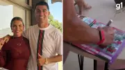 Irmã de CR7 ganha autógrafo no álbum da Copa e se prepara para torcer