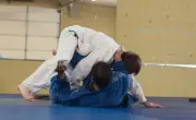 Jiu-jitsu brasileiro treina o cérebro para resolver conflitos