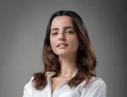 Júlia Stockler estrela adaptação teatral de livro de autora de Vermelho Sangue