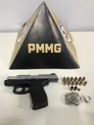 Jovem preso com arma escondida em caixa de livros em Governador Valadares