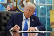 Juiz dos EUA anula taxa de US$ 100 mil para visto H-1B de Trump