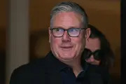 Keir Starmer renuncia como premiê do Reino Unido após vitória trabalhista
