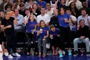 Knicks viram jogo histórico e lideram finais da NBA com apoio de celebridades