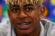 Lamine Yamal coloca Messi como melhor da história e Neymar como ídolo