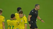 Leitura labial mostra reação do árbitro em lance polêmico de Palmeiras x Chapecoense