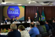 Lula critica Rubio por tarifas dos EUA e busca diálogo com Trump