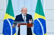 Lula ignora operação contra Jaques Wagner e fala de Neymar e Marta