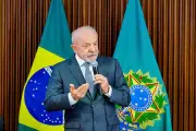 Lula rejeita novas taxas dos EUA e pede estudo sobre trabalho americano