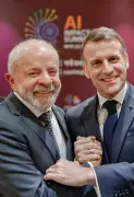 Lula se encontra com Macron na cúpula do G7 na França